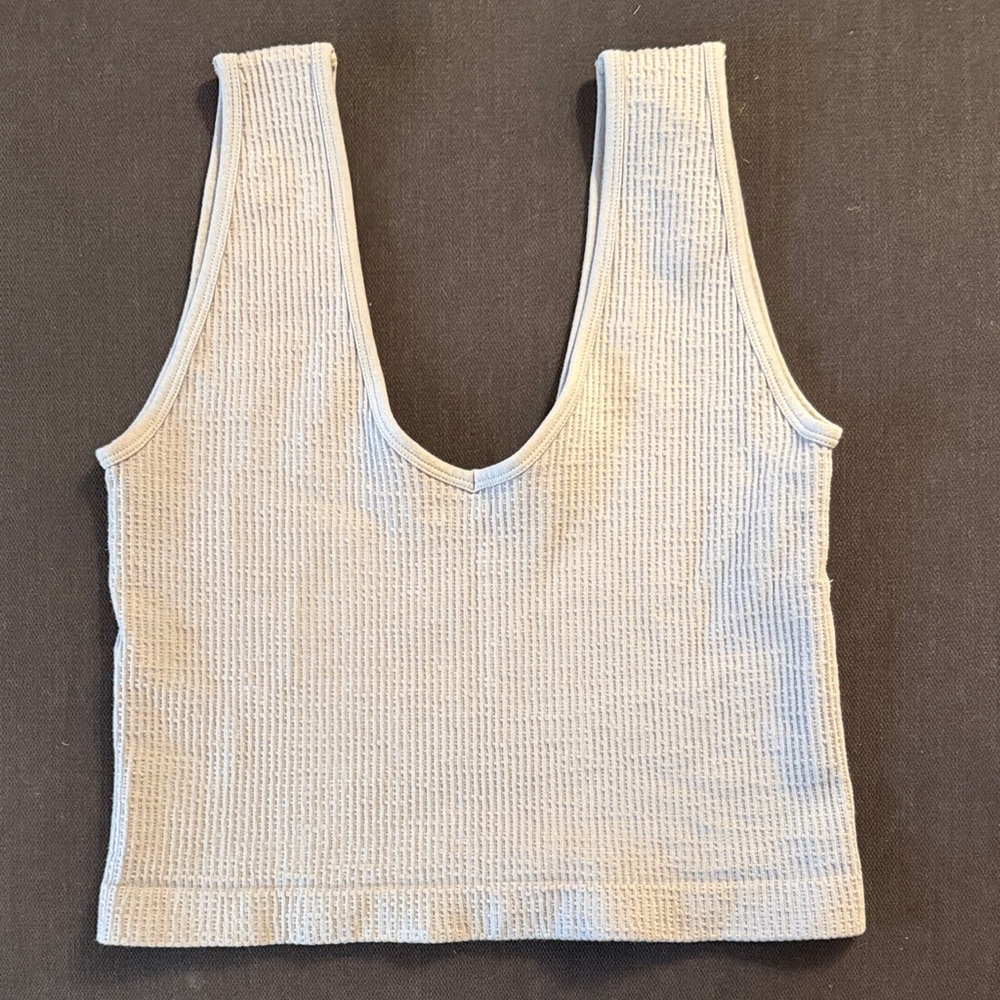 Light blue thick ribbed tank,